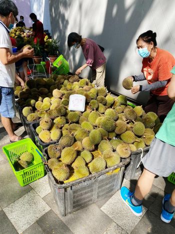 Sheng-Siong-Durian-Sale-at-Bedok-Central-1-350x467 25 Jun 2021 Onward: Sheng Siong Durian Sale at Bedok Central