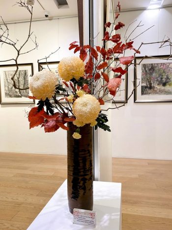 Chinese-paintings-ikebana-floral-arrangements-at-Charity-Art-Exhibition-15-350x467 Now till 21 Nov 2021: Chinese paintings & ikebana floral arrangements at Charity Art Exhibition