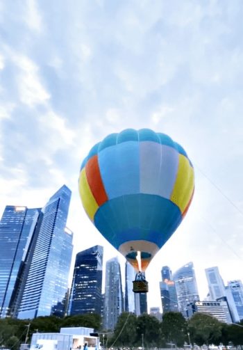 Singapores-First-Hot-Air-Balloon-Experience-Is-Opening-At-Marina-Bay-350x503 4 Nov 2021 Onward: Singapore’s First Hot Air Balloon Experience Is Opening At Marina Bay