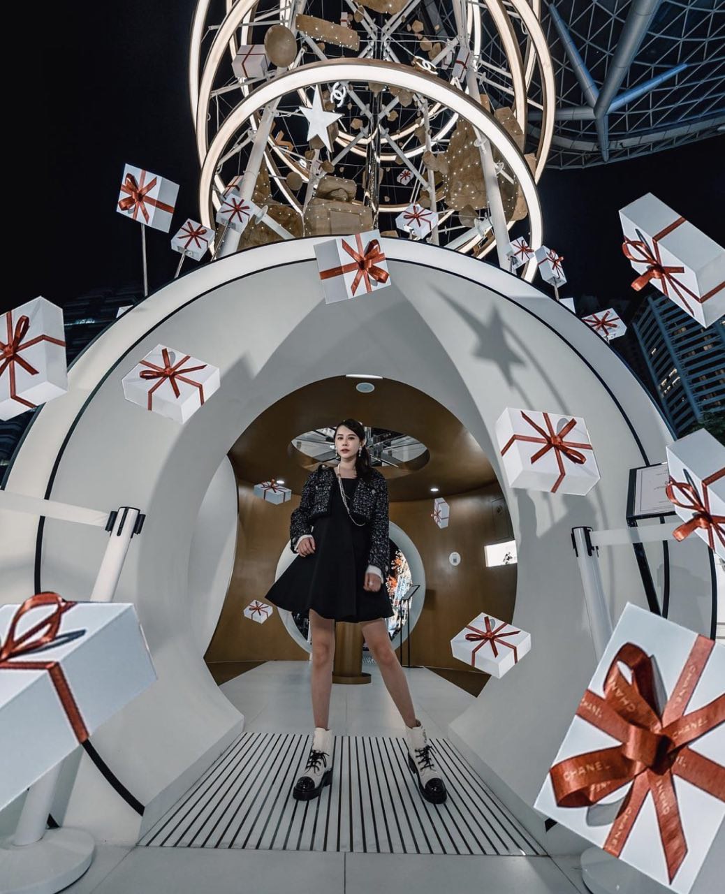 Now till 2 Jan 2022: Chanel Holiday Cosmos-Sphere 