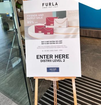 Furla-Special-Sale-at-Raffles-Place-350x366 Now till 10 Dec 2021: Furla Friends & Family Sale at Raffles Place