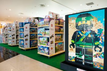 16-19-Jun-2022-Toys22R22Us-90-Years-of-Play-with-our-LEGO-Roadshow-3-350x233 16-19 Jun 2022: Toys"R"Us 90 Years of Play with our LEGO Roadshow