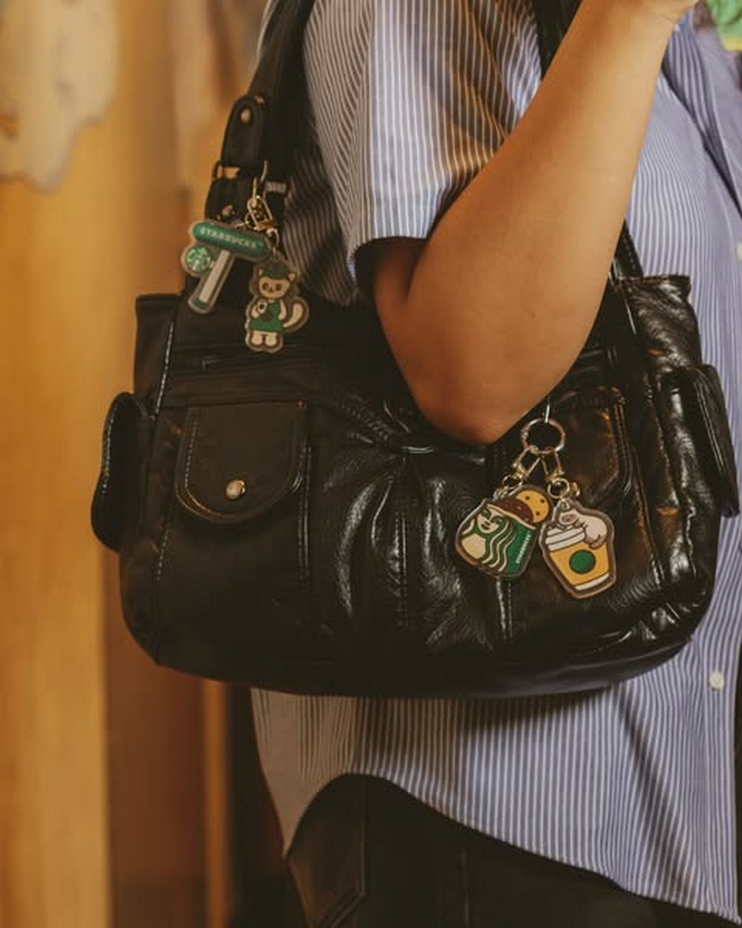 Starbucks-Singapore-–-Free-Coffee-Charm-Blind-Bag-Giveaway-2 22 July 2025 Onward: Starbucks Singapore – Free Coffee Charm Blind Bag Giveaway with Any In-Store Purchase or Stars Redemption