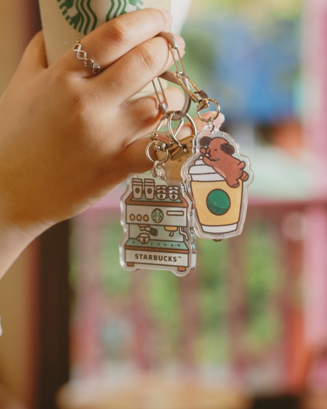 Starbucks-Singapore-–-Free-Coffee-Charm-Blind-Bag-Giveaway-4 22 July 2025 Onward: Starbucks Singapore – Free Coffee Charm Blind Bag Giveaway with Any In-Store Purchase or Stars Redemption