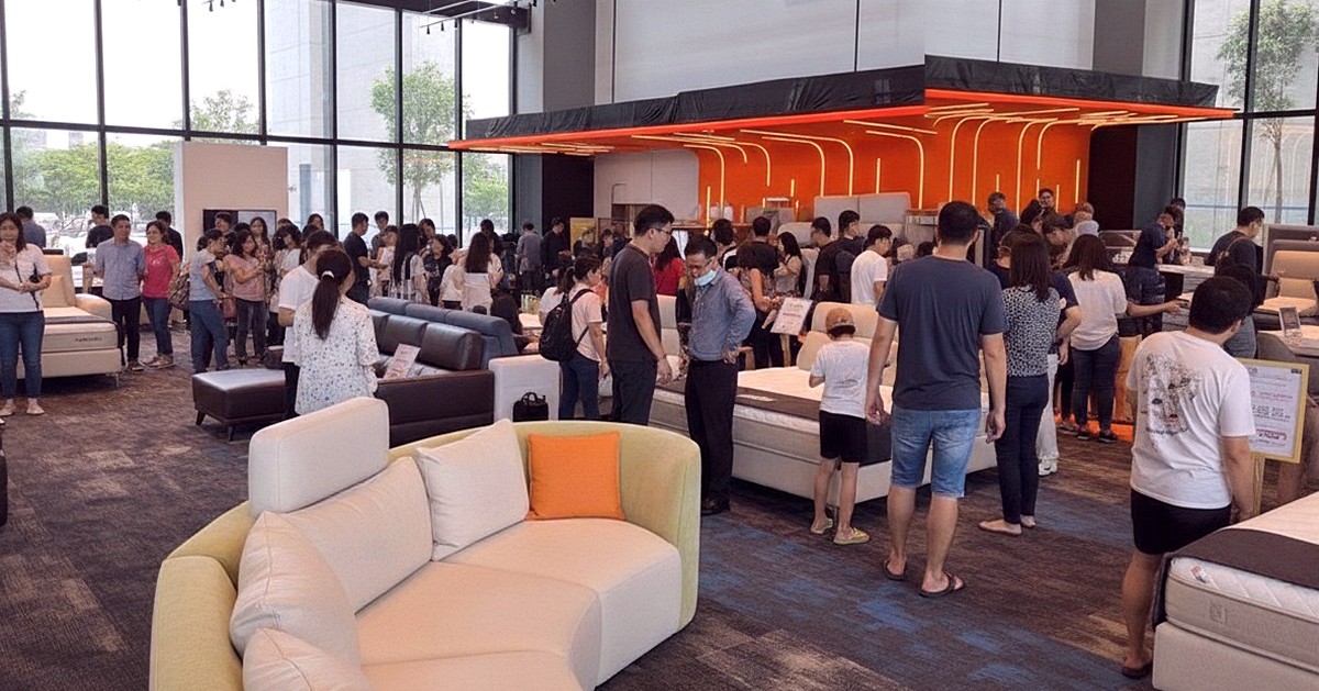 2 5–7 December 2025: Big Brand Mattress & Furniture Year-End Final Sale at SAFRA Toa Payoh: Massive Clearance Sale Up To 80% OFF