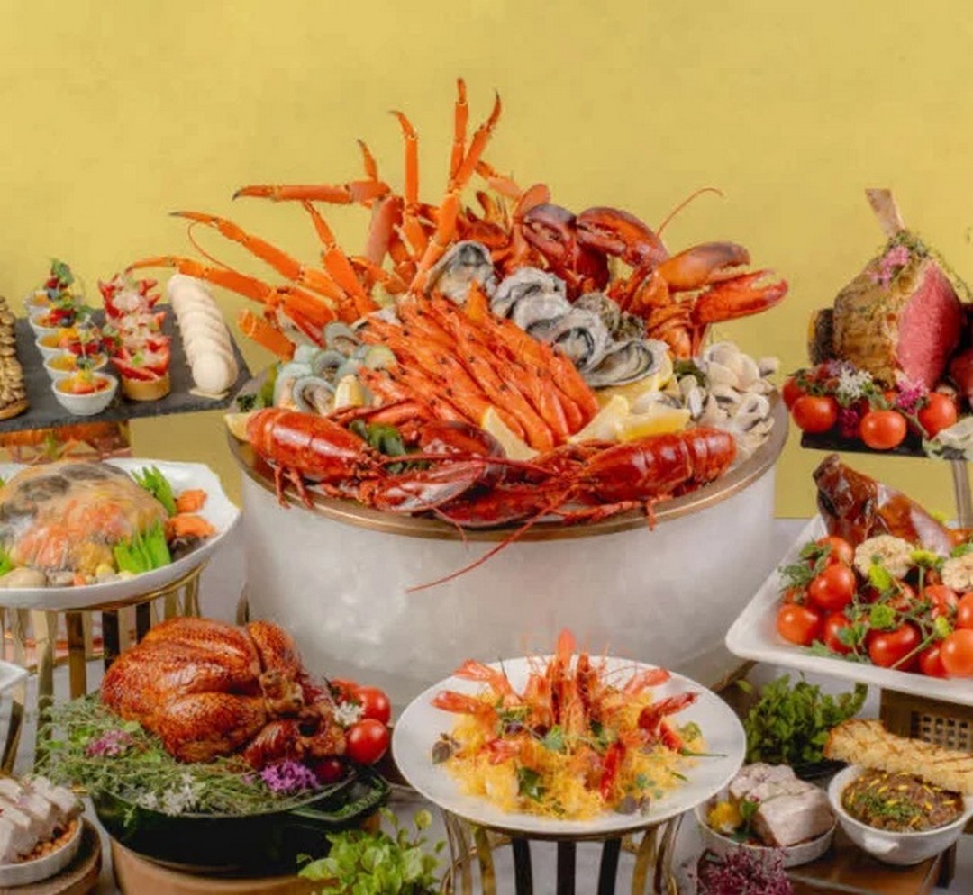 3-5 20–31 December 2025: DBS & POSB Cardholders: 1-for-1 Buffet Dining Deals Across Singapore: Sale & Promotion at Selected Restaurants, CBD, Robertson Quay, City Centre & Changi