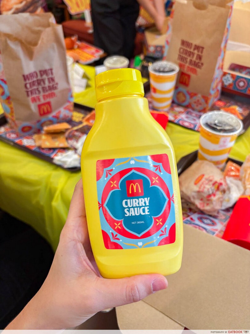 McDonalds-Singapore-x-Old-Chang-Kee-National-Day-Collaboration-Promotion-6 9-27 July 2026: McDonald's Singapore x Old Chang Kee National Day Collaboration Promotion – Limited-Time Curry Burgers, Exclusive Merchandise and New Menu Launch