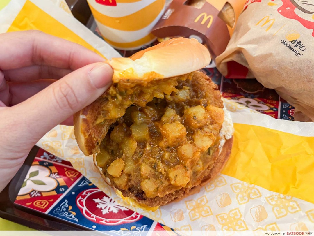 McDonalds-x-Old-Chang-Kee-National-Day-Collaboration-Promotion-2 9 July 2026 onwards: McDonald's x Old Chang Kee National Day Collaboration Promotion – Curry-Inspired Burgers, Exclusive Collectibles and New Seasonal Treats in Singapore