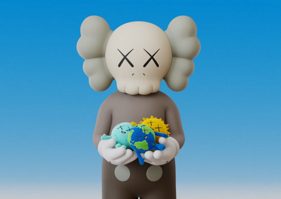 UNIQLO-KAWS-Universe-Collection-New-UTs-Sweatshirts-and-Plush-4 14 September 2026 onwards: UNIQLO KAWS Universe Collection: New UTs, Sweatshirts and Plush Charms Promotion