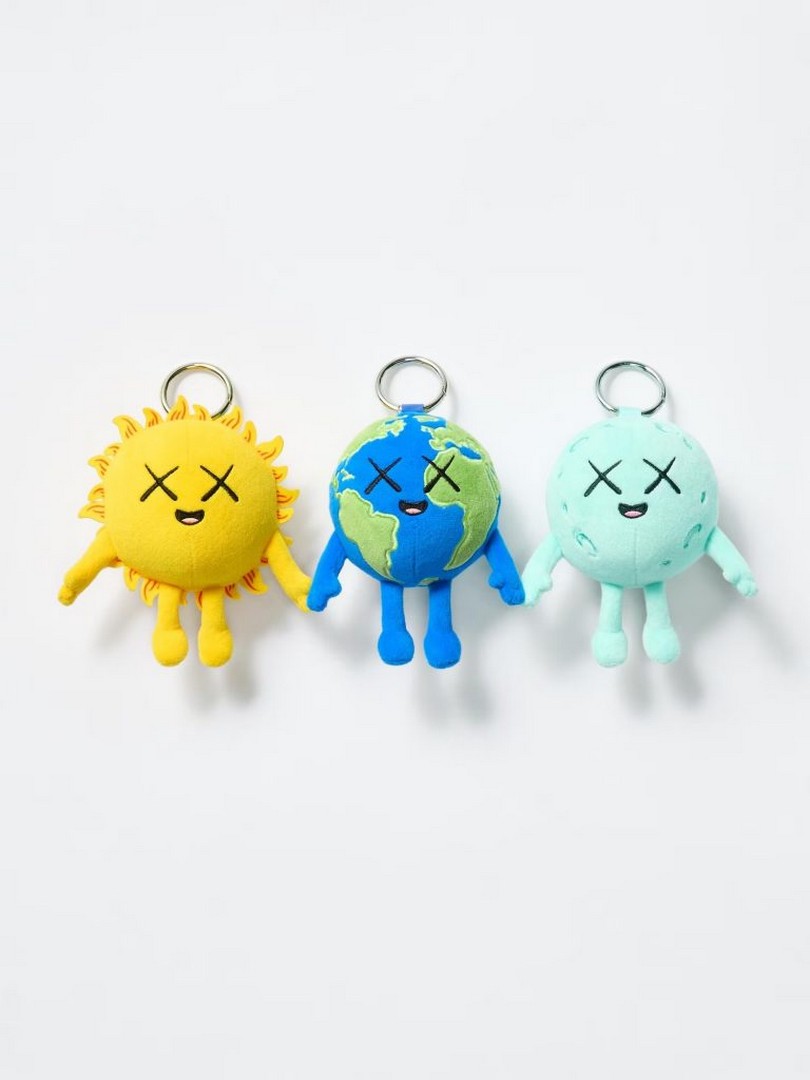 UNIQLO-KAWS-Universe-Collection-New-UTs-Sweatshirts-and-Plush-5 14 September 2026 onwards: UNIQLO KAWS Universe Collection: New UTs, Sweatshirts and Plush Charms Promotion