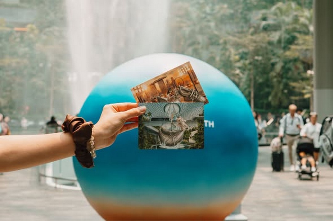 CHARLES-KEITH-Horizons-30th-Anniversary-Exhibition Now till 17 October 2026: CHARLES & KEITH: Horizons 30th Anniversary Exhibition at Jewel Changi Airport – Discover Art Installations, Poetry and Exclusive Postcards