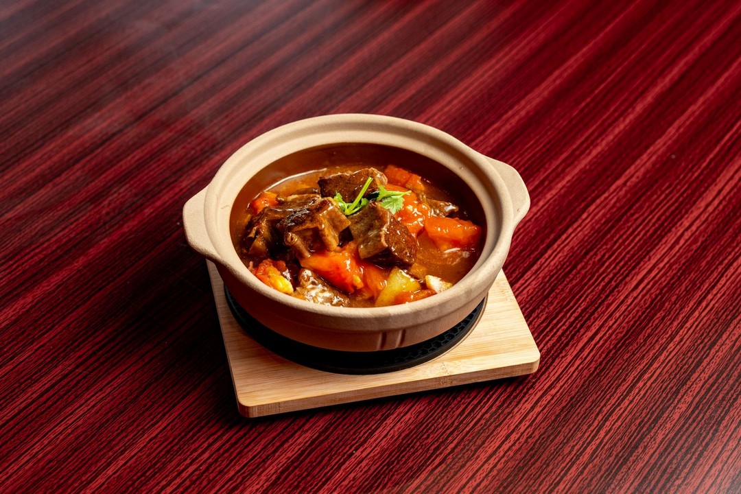 Lo-Hey-HK-Restaurant-Free-Delivery-with-Minimum-Spend-of-100 9 October 2026 onwards: Lo Hey HK Restaurant: Free Delivery with Minimum Spend of $100 – Enjoy Cantonese Claypot Dishes and Signature Hairy Crab Roe Noodles at Home