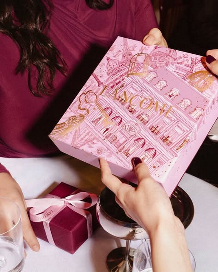 METRO-Singapore-–-Lancome-Holiday-Table-Pre-Launch-Promotion-1 23 October–1 November 2026: METRO Singapore – Lancôme Holiday Table Pre-Launch Promotion with 20% Off, Exclusive $180 Beauty Box, Complimentary Skin Screen and Festive Treats at Paragon Atrium